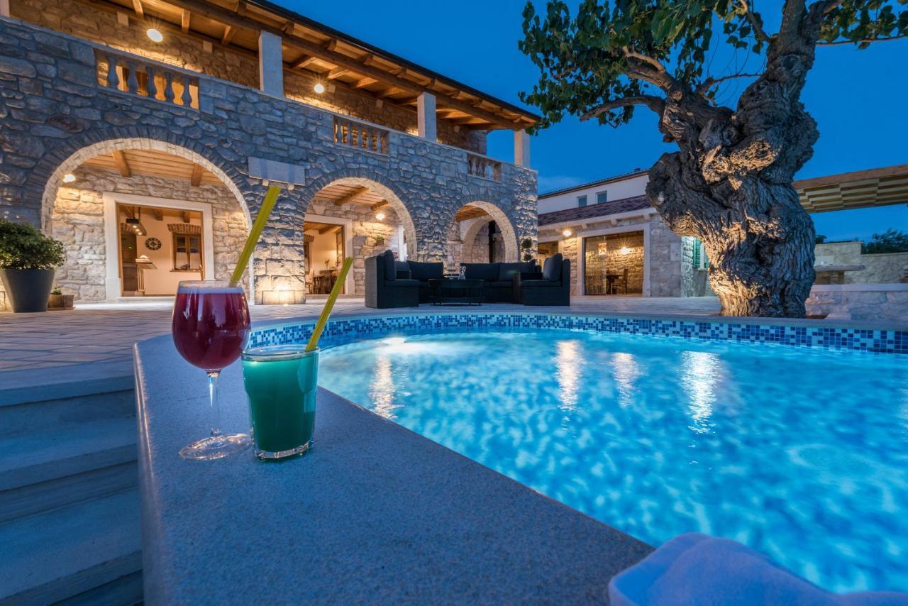 Villa Dumina Sukošan Buitenkant foto