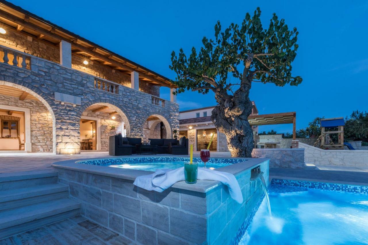 Villa Dumina Sukošan Buitenkant foto